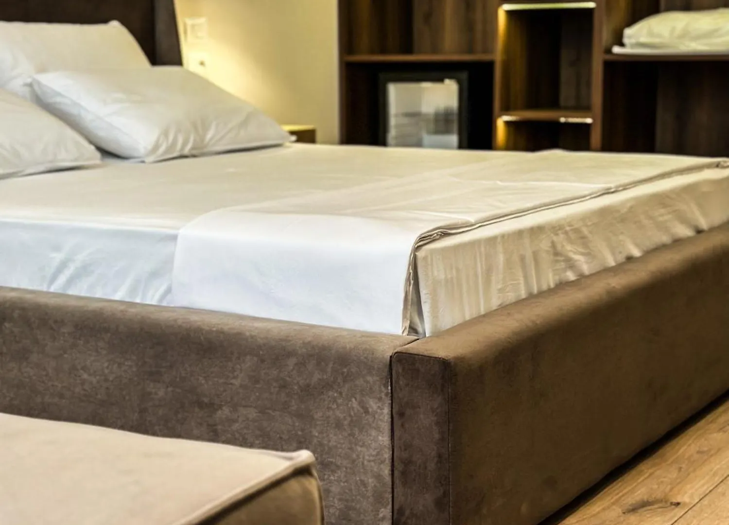 Alexander Rooms & Apartments Durres 0*,  Albania