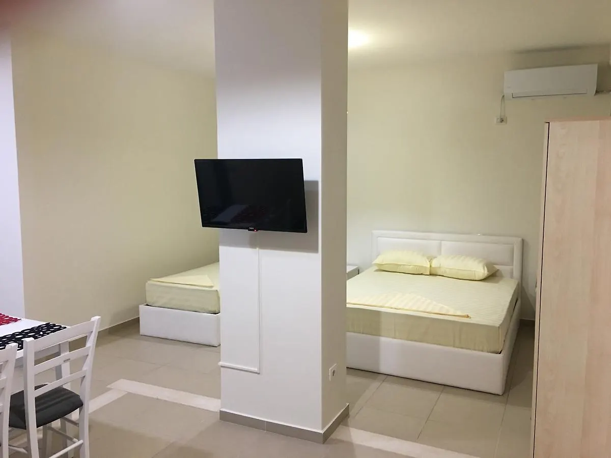 Alexander Rooms & Apartments Durres