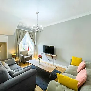 Charming 3 Bed In Old Town , Edimburgo Reino Unido