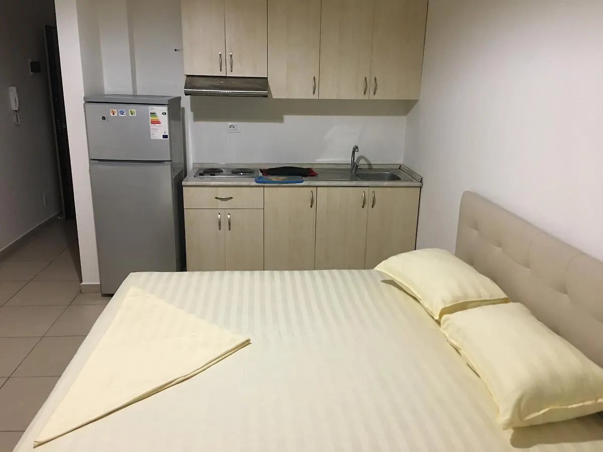 Alexander Rooms & Apartments Durrës