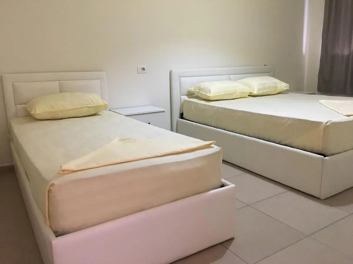 Alexander Rooms & Apartments Durrës 0*,